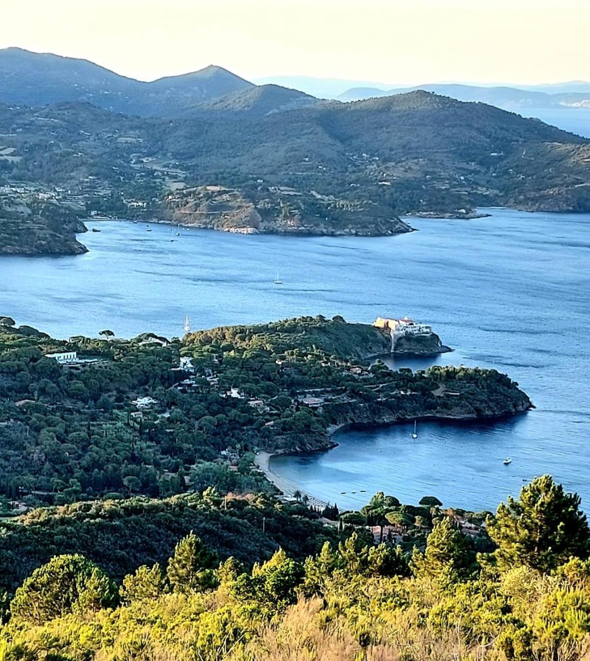 Case Dei Limoni Sul Mare Capoliveri  Eksteriør billede